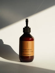 KREM DO RĄK, Woody Amber & Leather, 270 ml